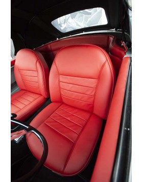 Ταπετσαρία αυτοκινήτου σε Alfa Romeo 1900 CSS με δέρμα άριστης ποιότητας σε χρώμα κόκκινο