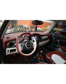 Ταπετσαρία Αυτοκινήτου σε Mini Cooper R53 με δέρμα άριστης ποιότητας σε απόχρωση λευκό με μπορντό με ίσιες ραφές