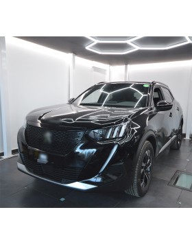 Ταπετσαρία Αυτοκινήτου σε Peugeot 2008 από μαύρο δέρμα άριστης ποιότητας και σχέδιο κάθετων ρόμβων