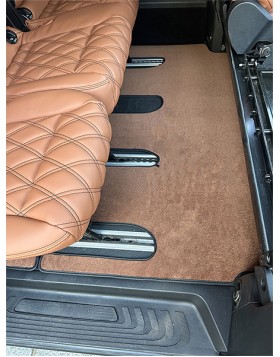 Πατάκια Αυτοκινήτου για Mercedes-Benz Vito με universal πατρόν σε ταμπά απόχρωση με μαύρο δερμάτινο φινίρισμα