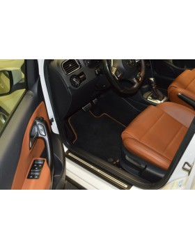 Ταπετσαρία Αυτοκινήτου σε VW Polo GTI από δέρμα άριστης ποιότητας σε ταμπά απόχρωση