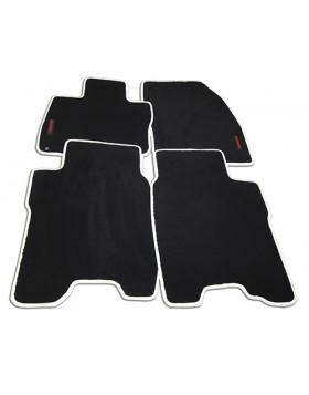 Πατάκια Αυτοκινήτου για Honda Civic Type-R 2007-2011 fn2 από μοκέτα βελούδινη μαύρου χρώματος με δερμάτινο τελείωμα άσπρο σήματα και λογότυπο