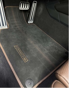 Πατάκια Αυτοκινήτου για Porsche GT3 με βελούδινη alcantara, δερμάτινο τελείωμα και λογότυπο, 4 τεμάχια