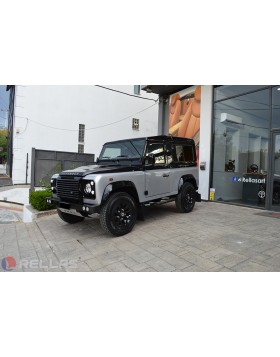 Tαπετσαρία Αυτοκινήτου σε Land Rover Defender με δέρμα άριστης ποιότητας μαύρο,άσπρες ραφές,ντύσιμο πατώματος και ουρανού